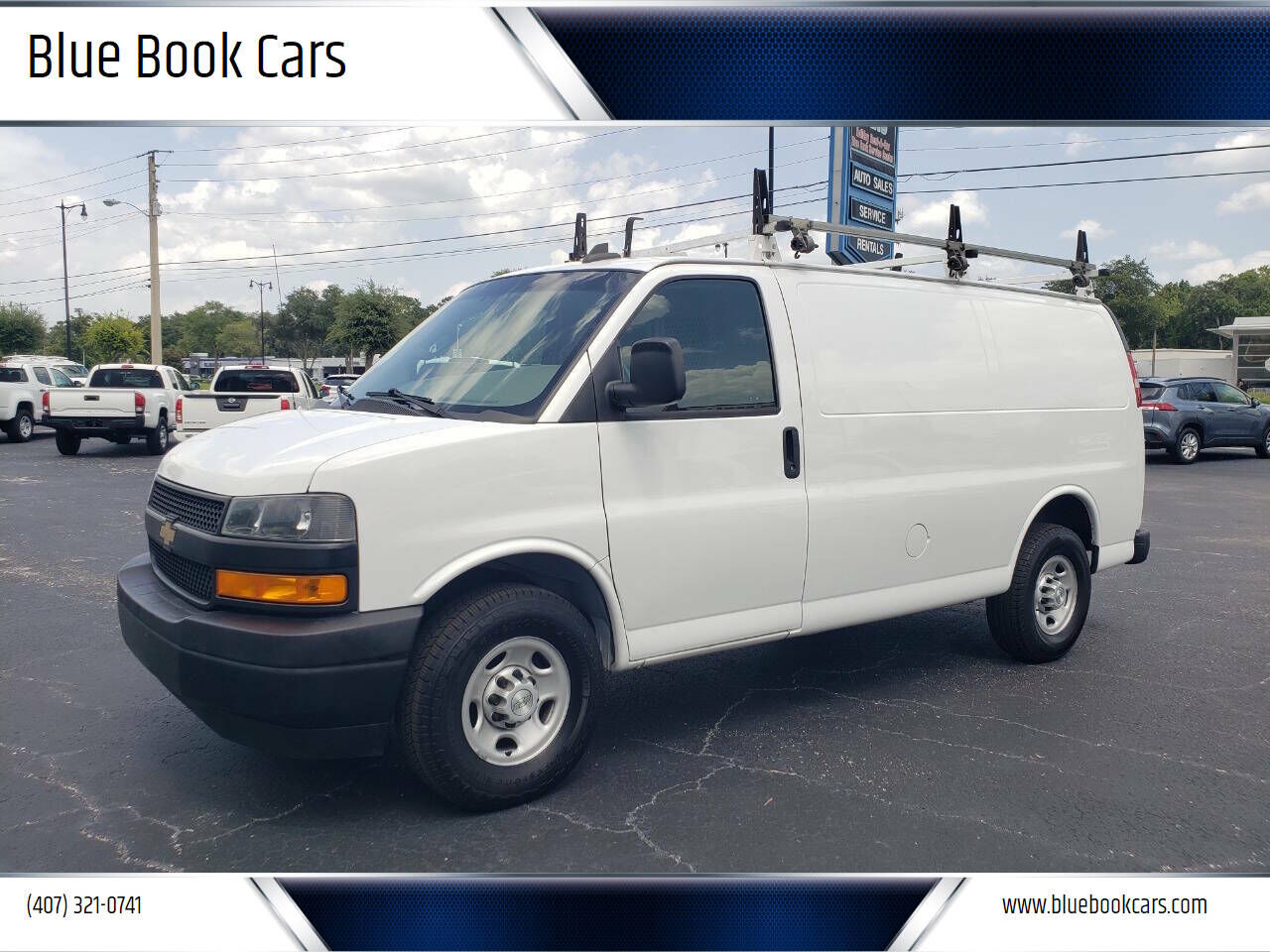 2020 CHEVROLET Express