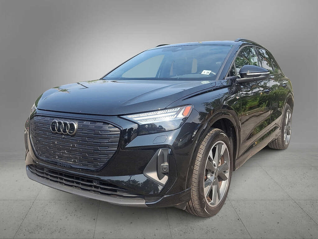 2023 AUDI Q4