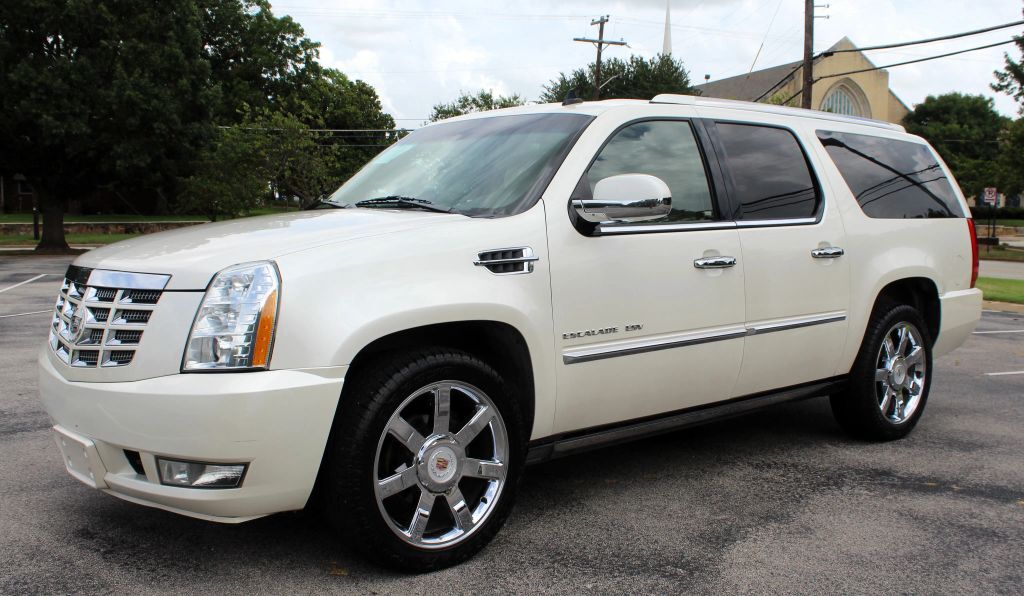 2011 CADILLAC Escalade