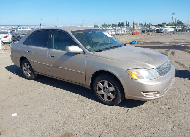 2002 TOYOTA Avalon
