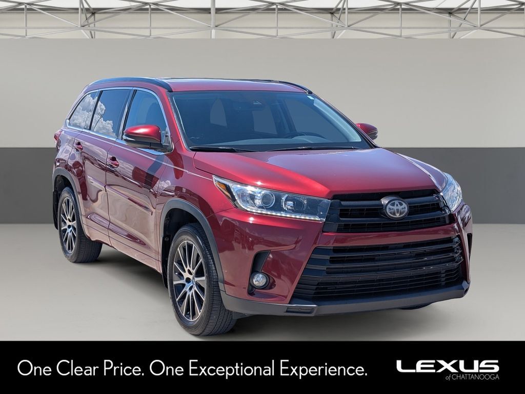 2018 TOYOTA Highlander
