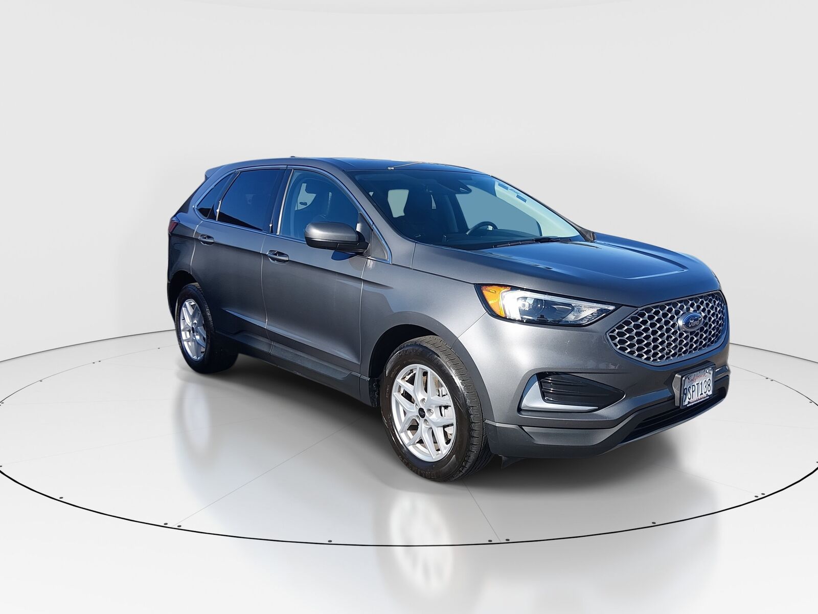 2023 FORD Edge