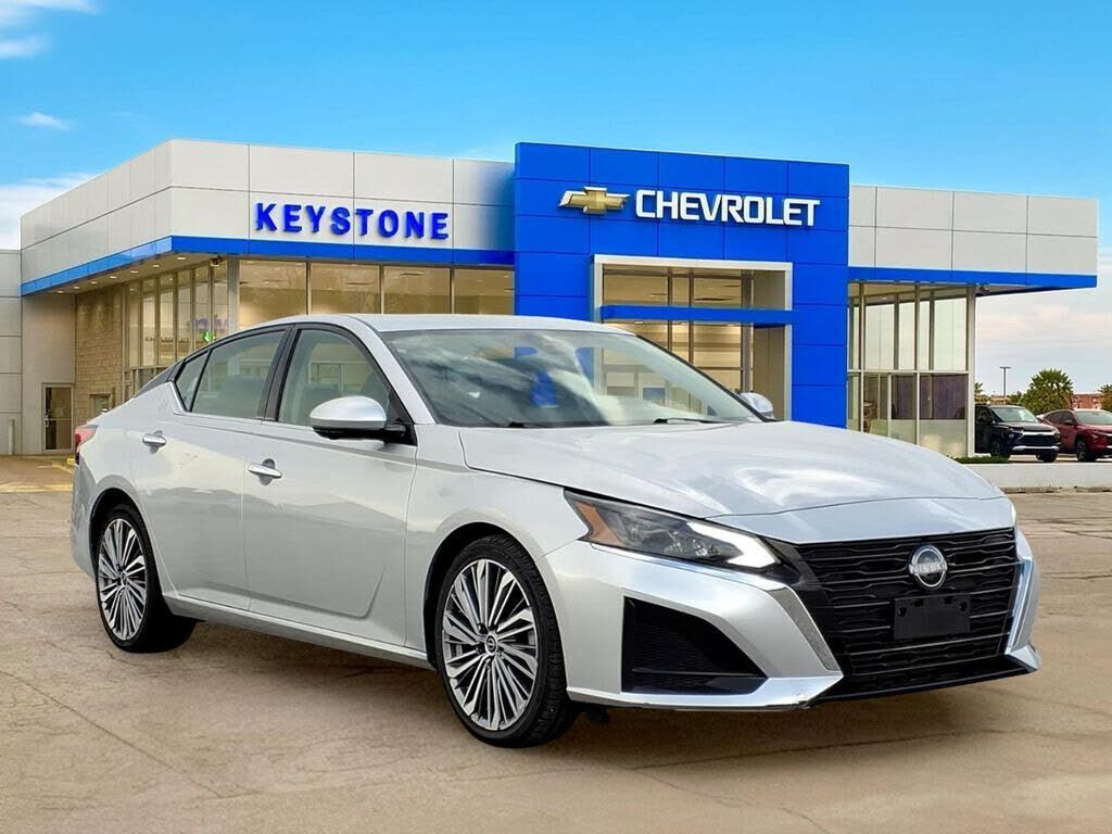 2023 NISSAN Altima