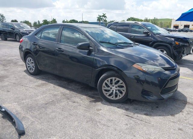 2017 TOYOTA Corolla