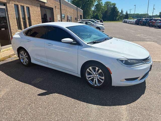 2015 CHRYSLER 200