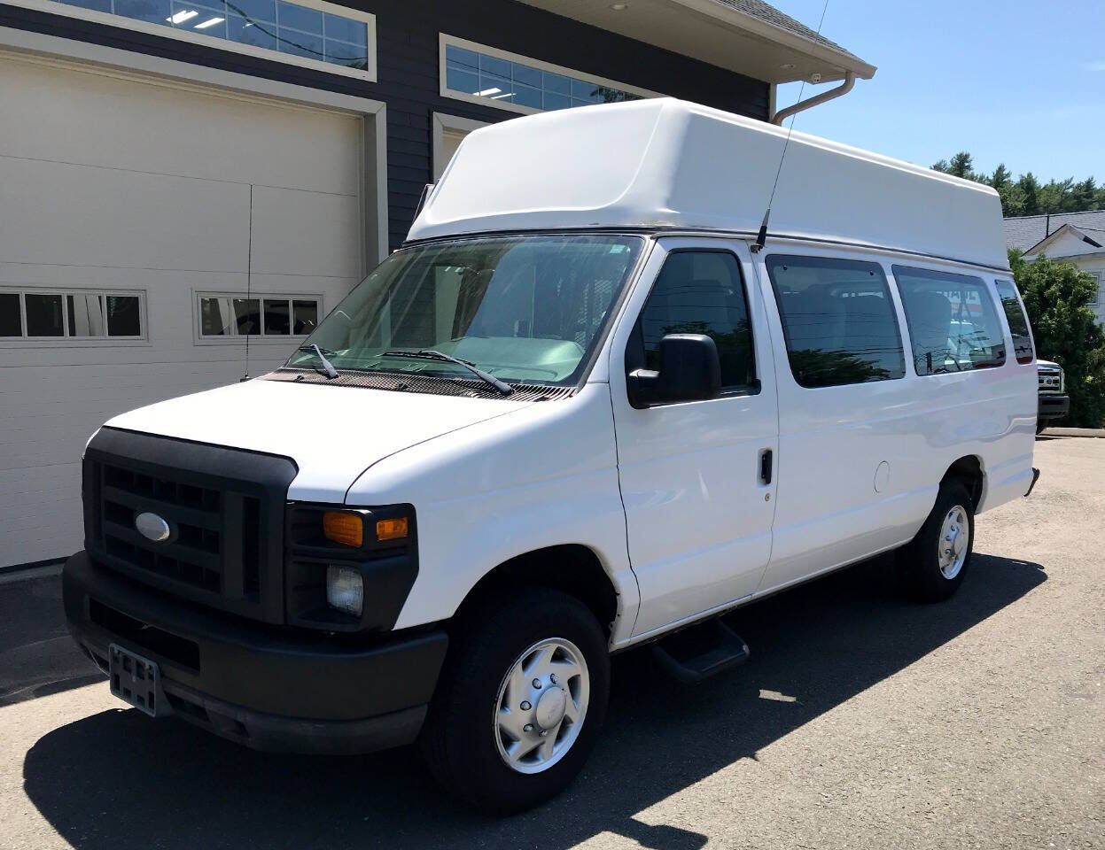 2014 FORD E-150