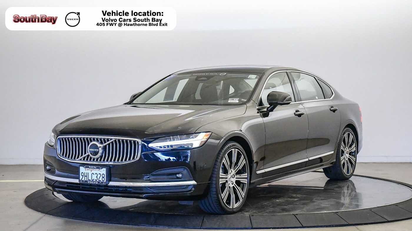 2023 VOLVO S90