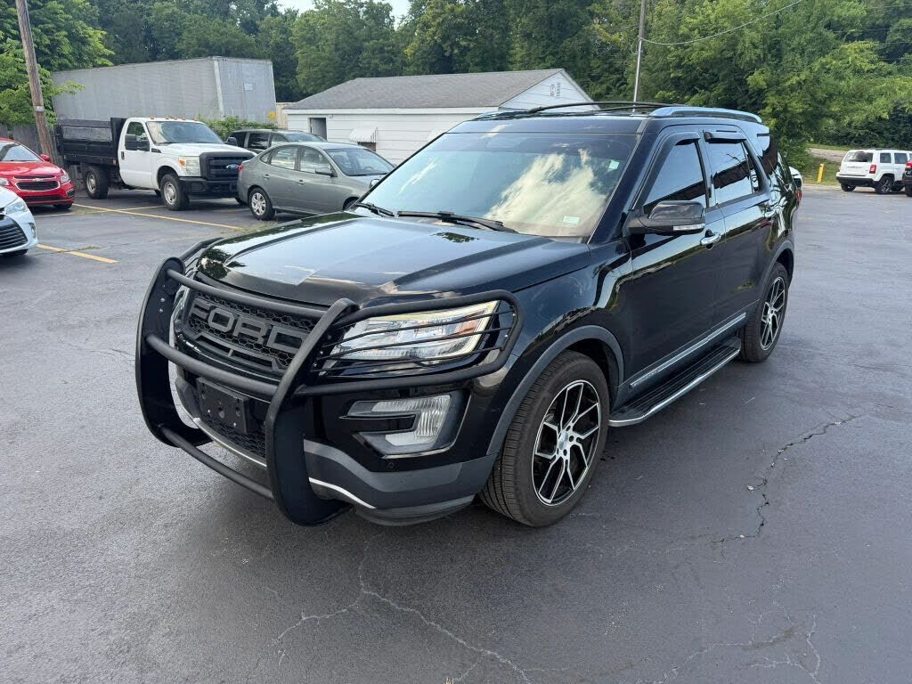 2017 FORD Explorer
