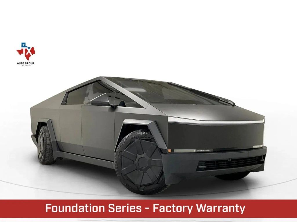 2024 TESLA Cybertruck