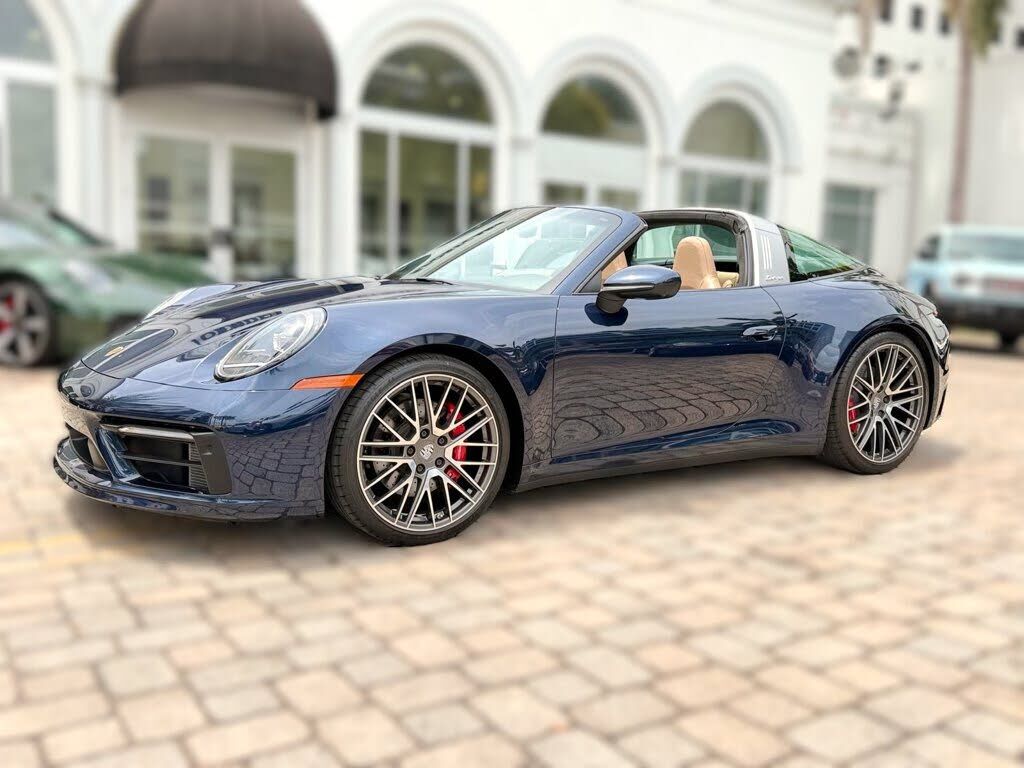 2022 PORSCHE 911