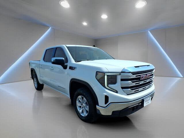 2023 GMC Sierra