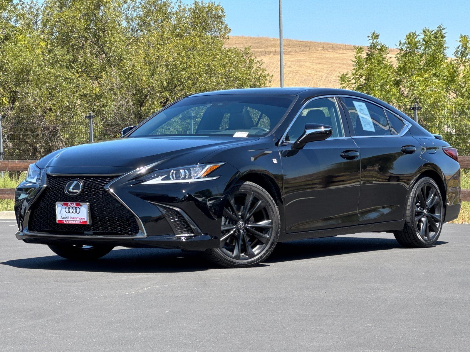 2022 LEXUS ES