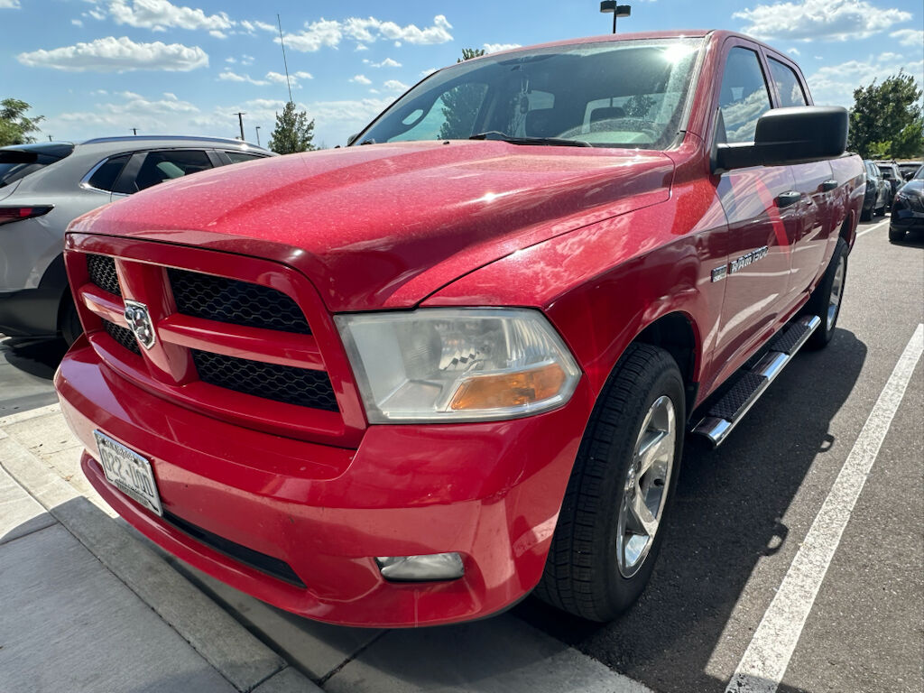 2012 DODGE Ram