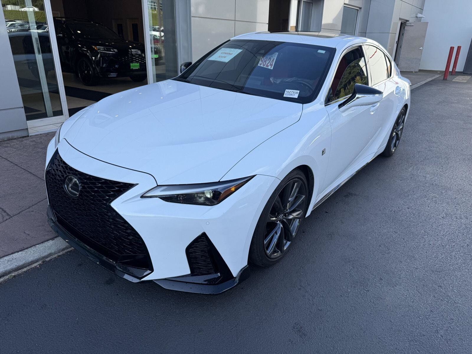 2024 LEXUS IS