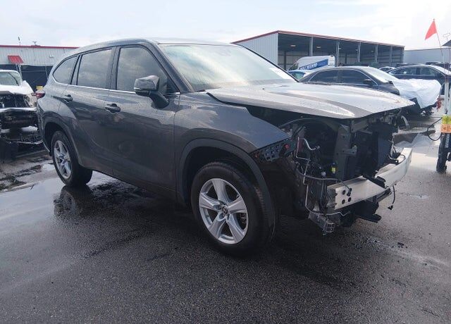 2024 TOYOTA Highlander