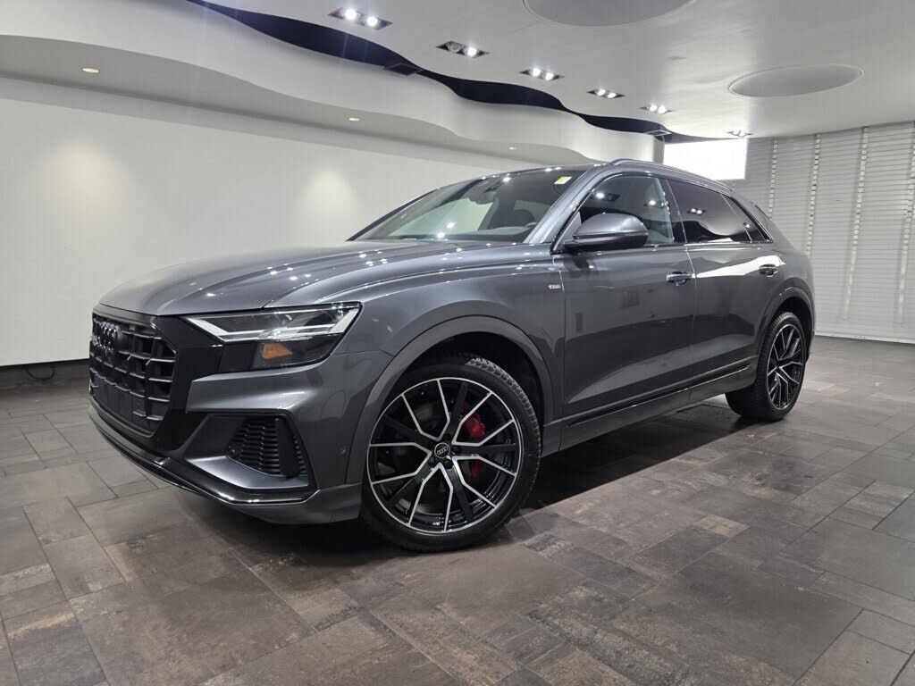 2021 AUDI Q8