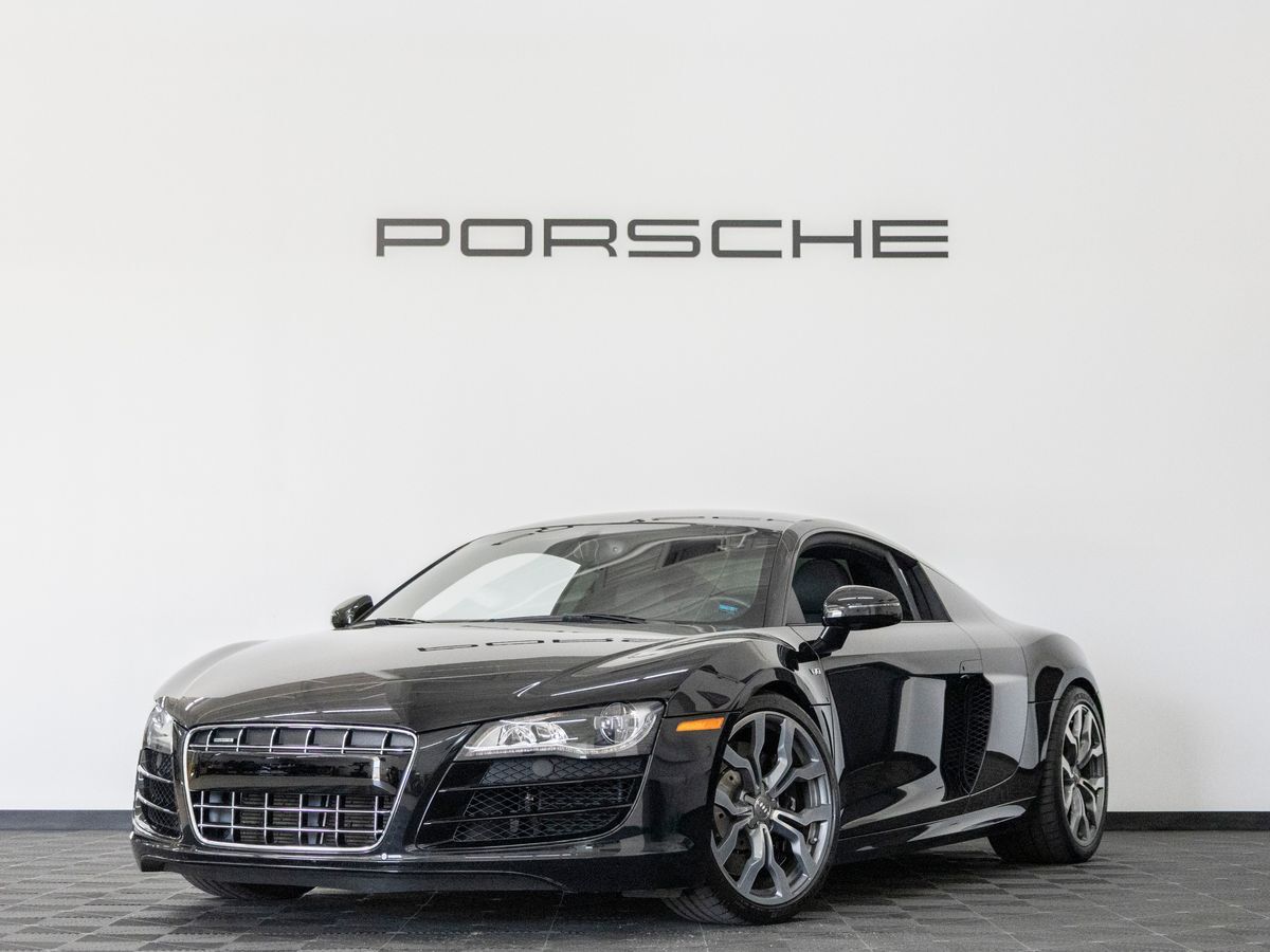 2010 AUDI R8