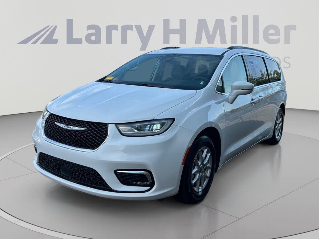2022 CHRYSLER Pacifica