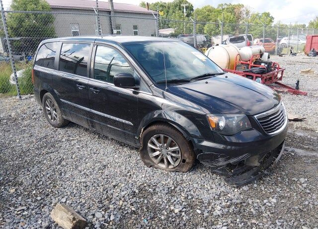 2015 CHRYSLER Town and Country
