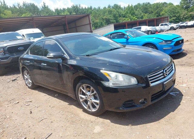2012 NISSAN Maxima