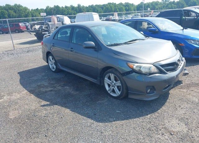2013 TOYOTA Corolla