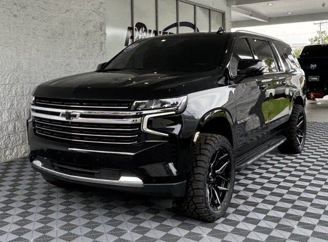 2022 CHEVROLET Suburban