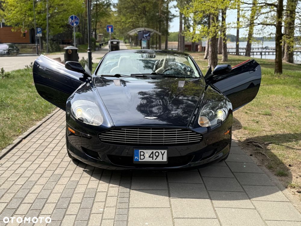 Aston Martin DB9