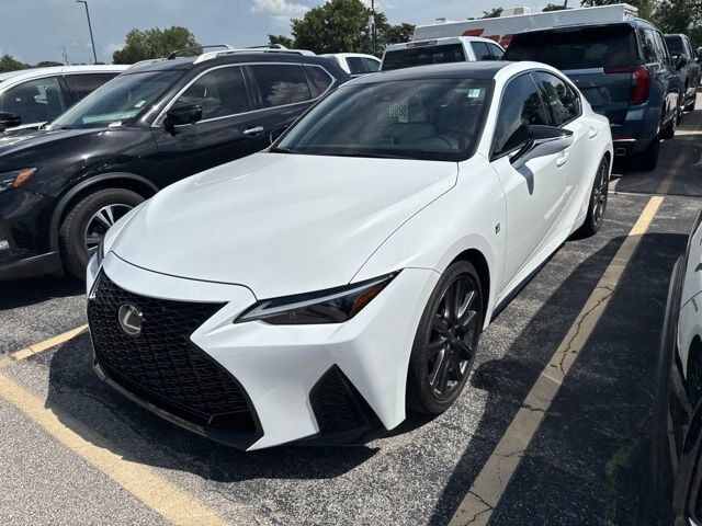 2021 LEXUS IS