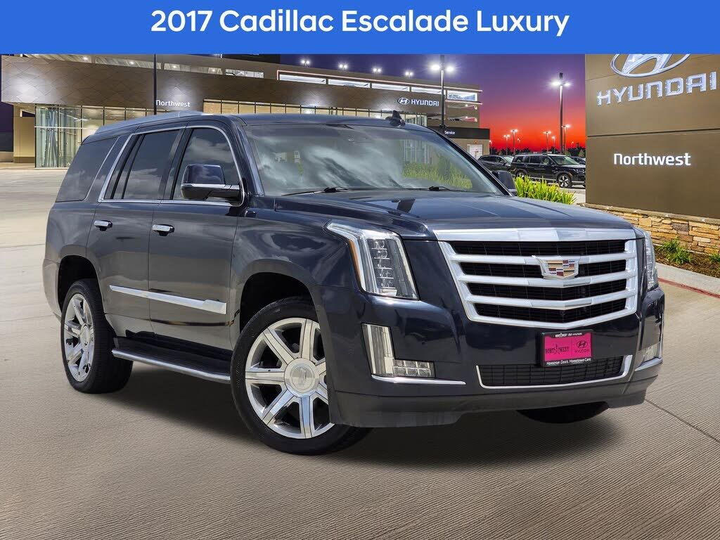 2017 CADILLAC Escalade