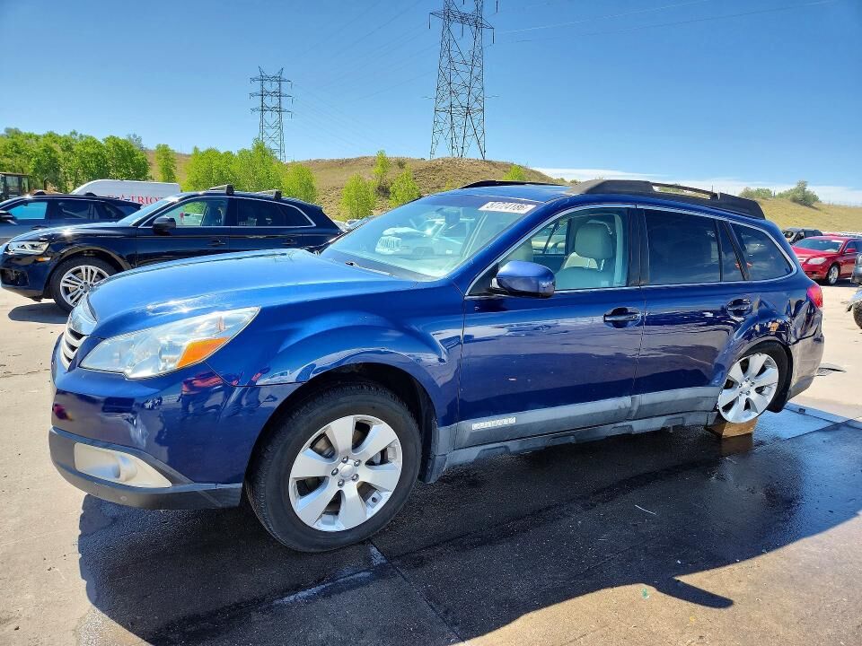 2011 SUBARU Outback