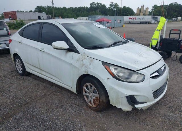 2014 HYUNDAI Accent