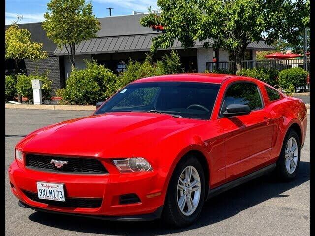 2011 FORD Mustang