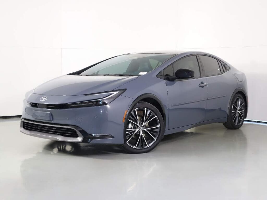 2024 TOYOTA PRIUS
