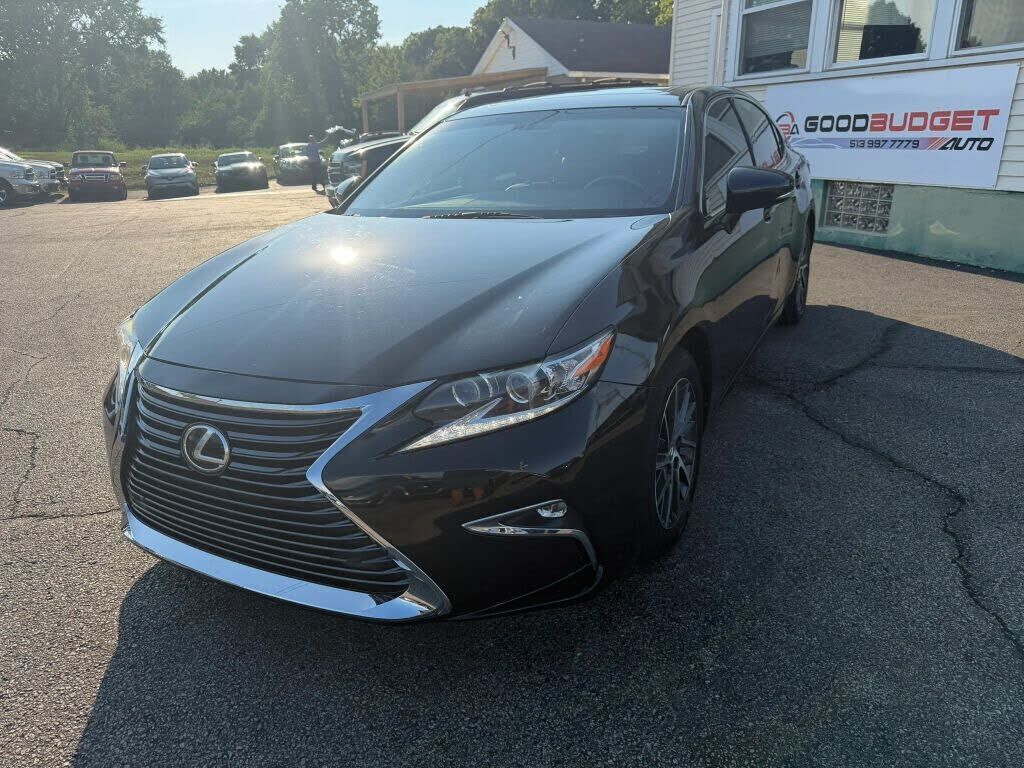 2016 LEXUS ES