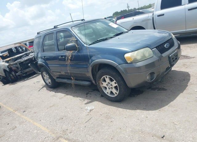 2005 FORD Escape