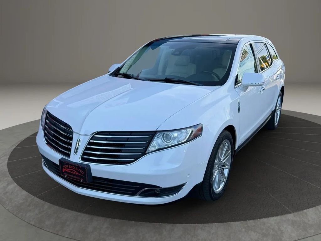 2019 LINCOLN MKT