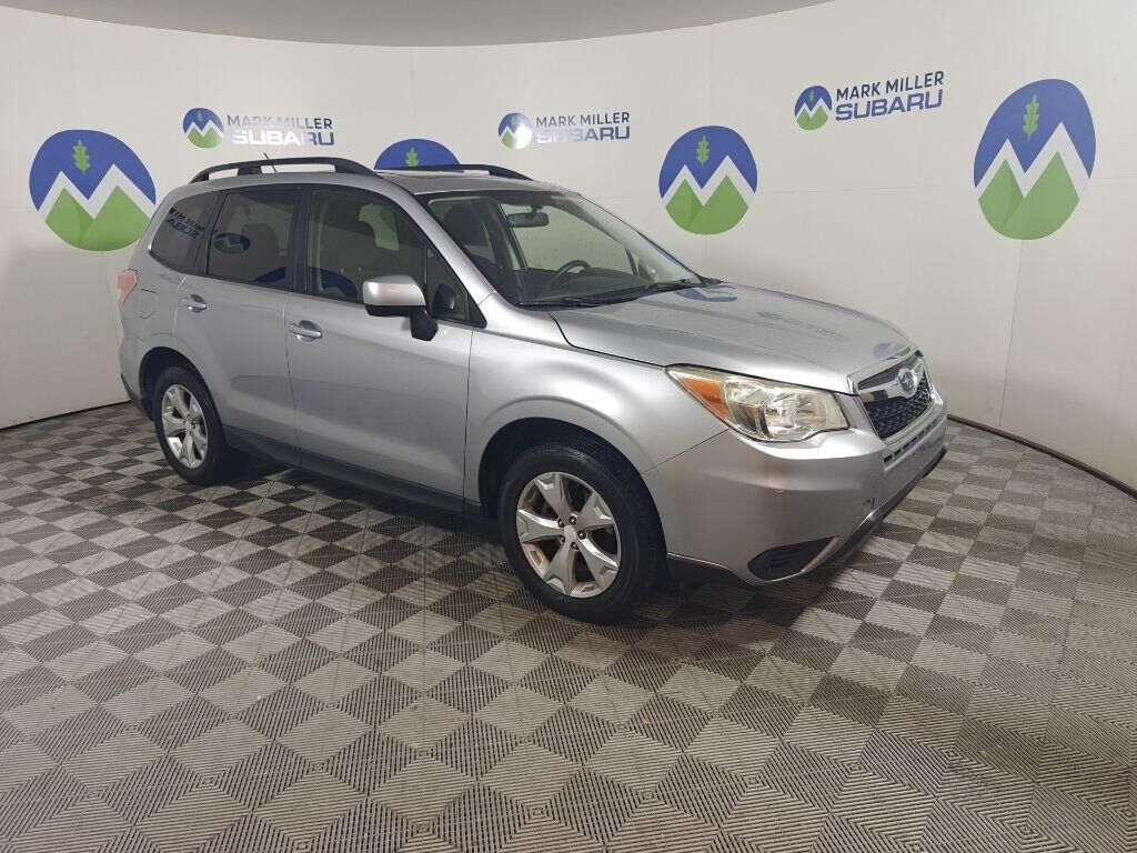 2015 SUBARU Forester
