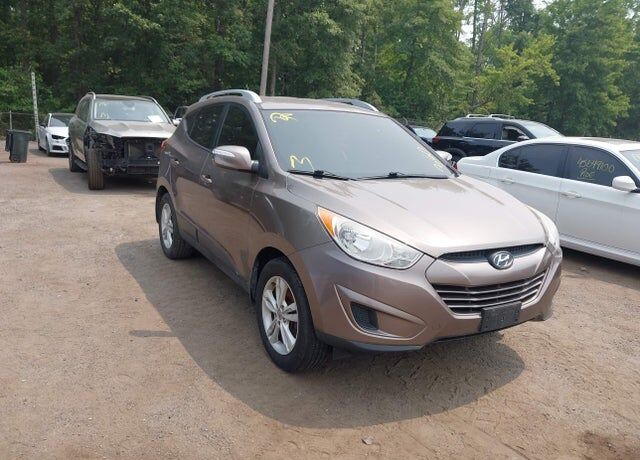 2012 HYUNDAI Tucson