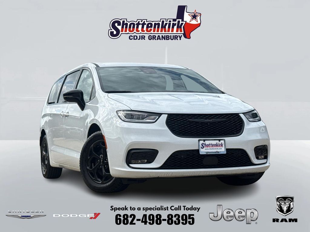 2024 CHRYSLER Pacifica