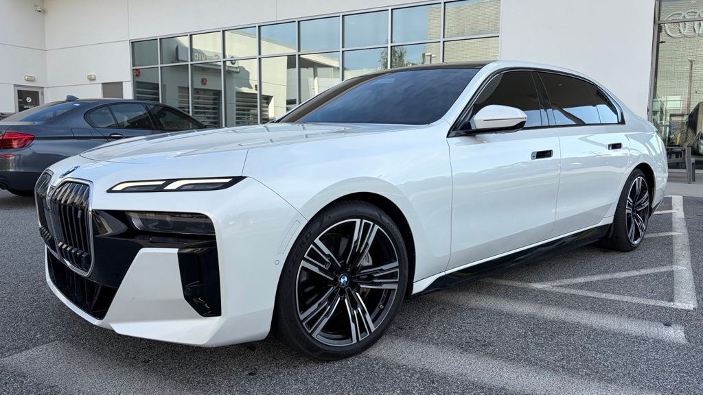 2023 BMW i7