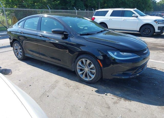 2016 CHRYSLER 200