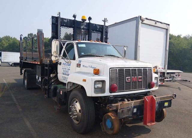 1999 GMC C7