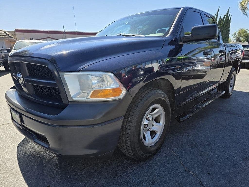 2012 DODGE Ram