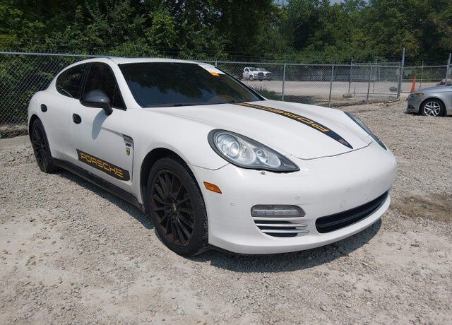 2012 PORSCHE Panamera