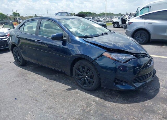 2018 TOYOTA Corolla