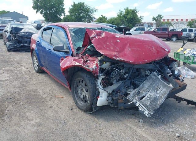 2013 DODGE Avenger