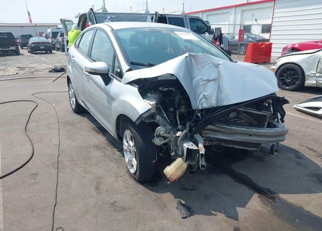 2015 FORD Fiesta