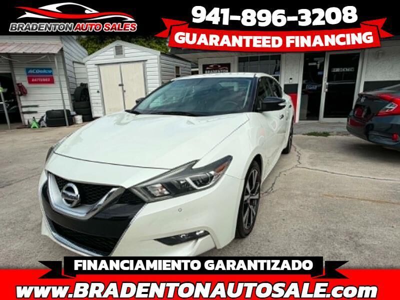 2017 NISSAN Maxima