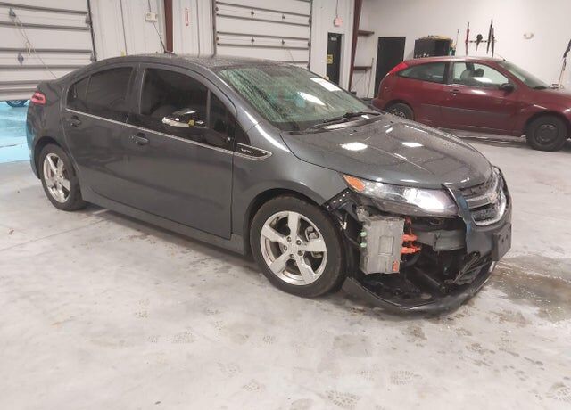 2013 CHEVROLET Volt