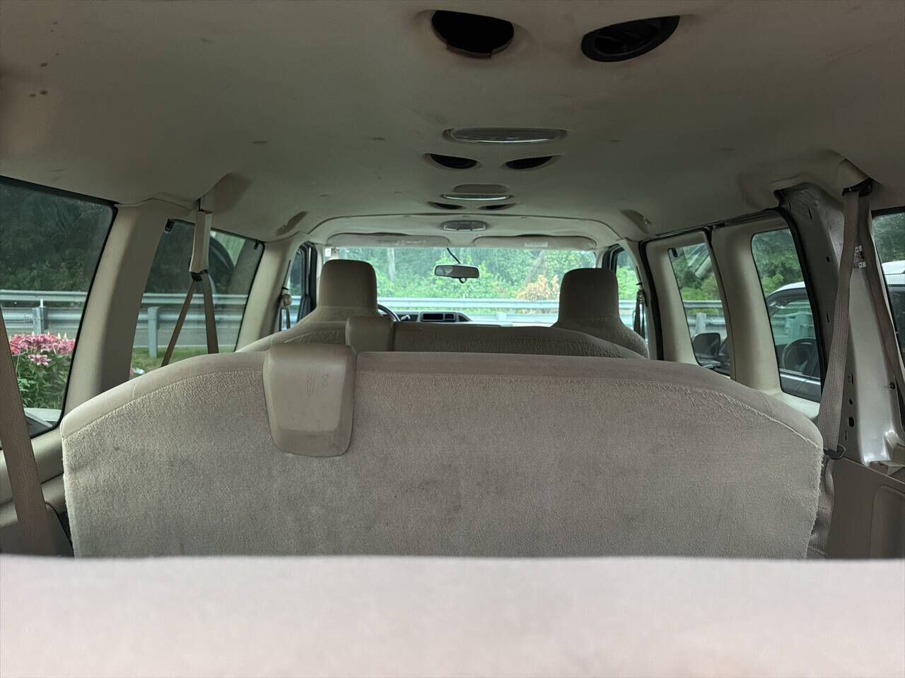 2012 FORD E-350